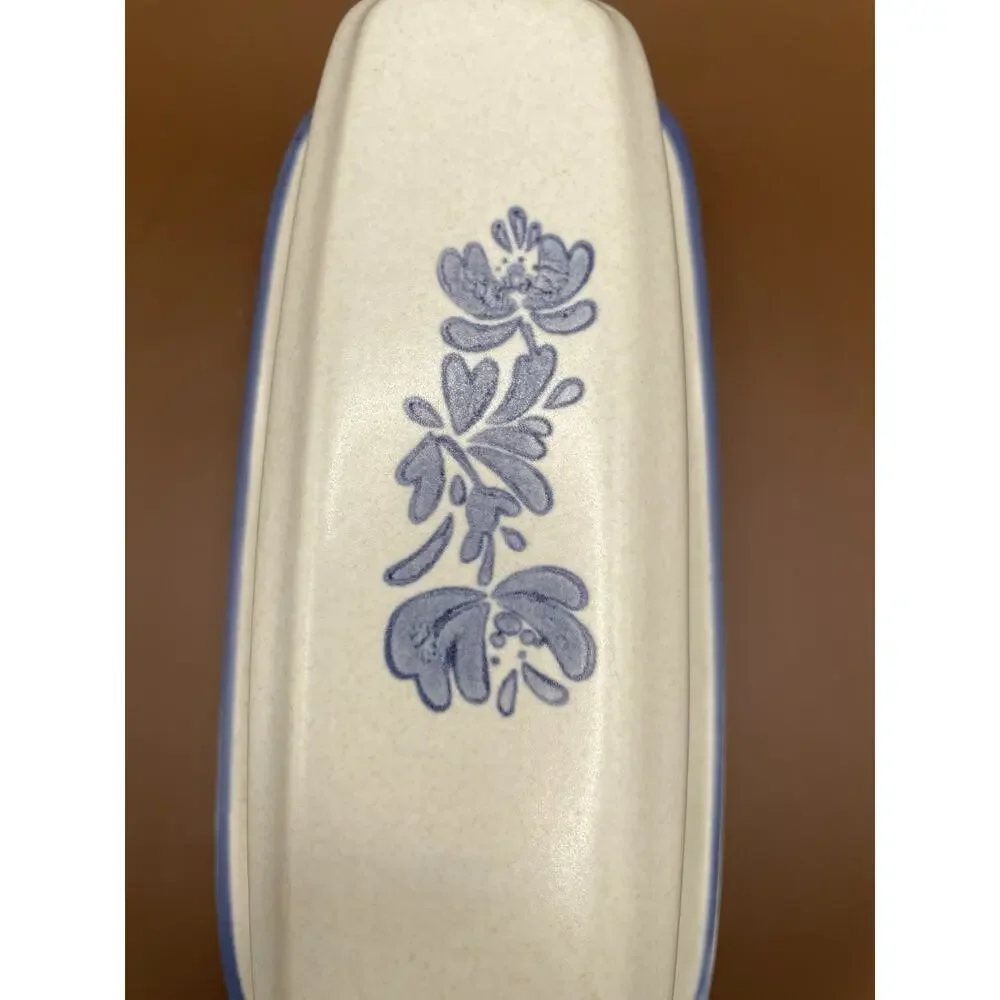 Pfaltzgraff Stoneware Yorktowne 1/4# Covered Butter Dish Made in USA Retired